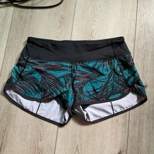 Lululemon palm leaves shorts size 4